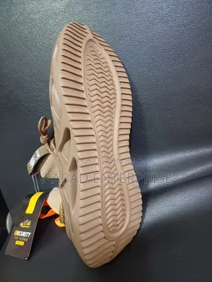 Sneaker Safety Boot