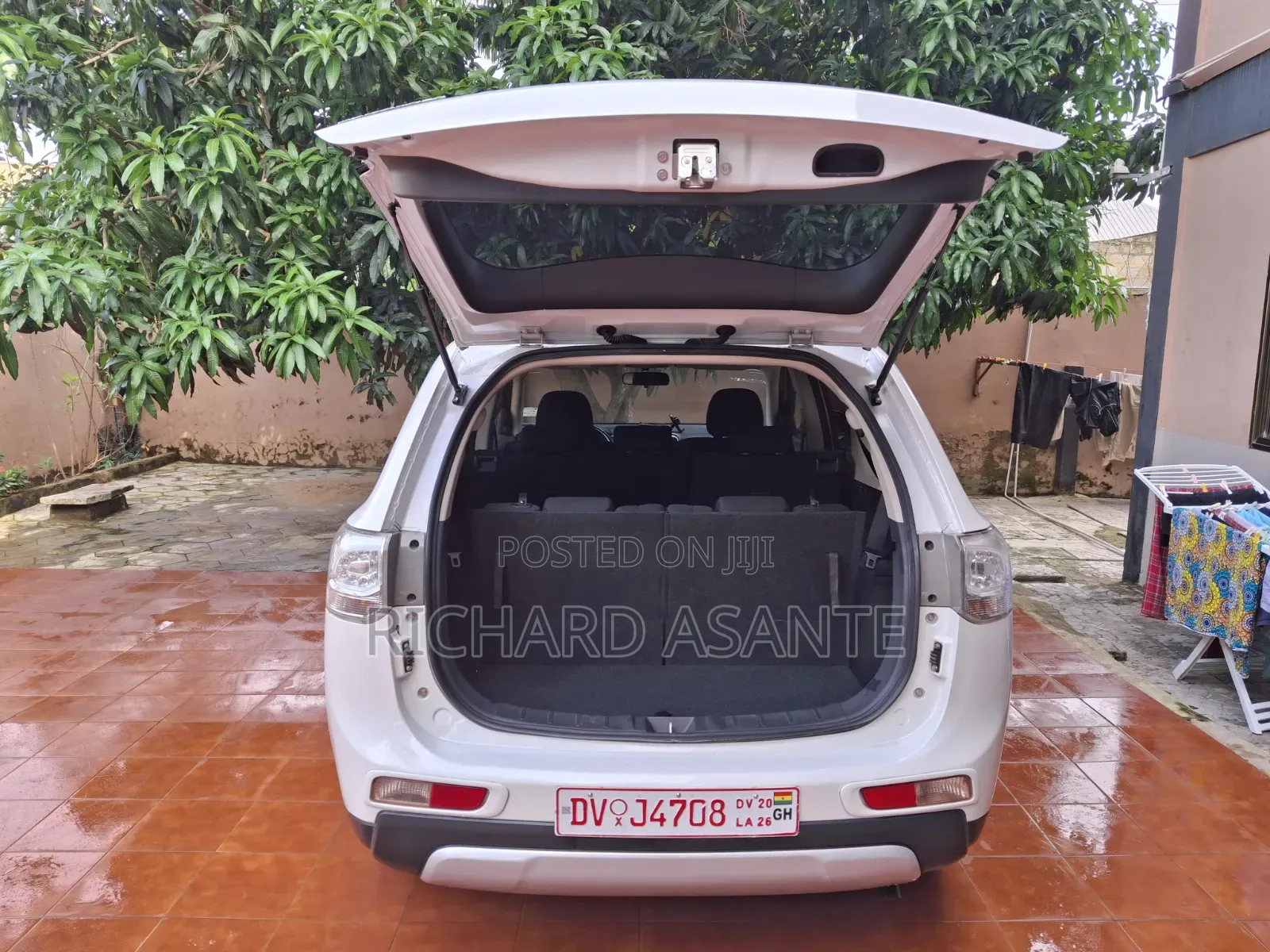 Mitsubishi Outlander SE 4dr SUV AWD (2.4L 4cyl CVT) 2015 Pearl