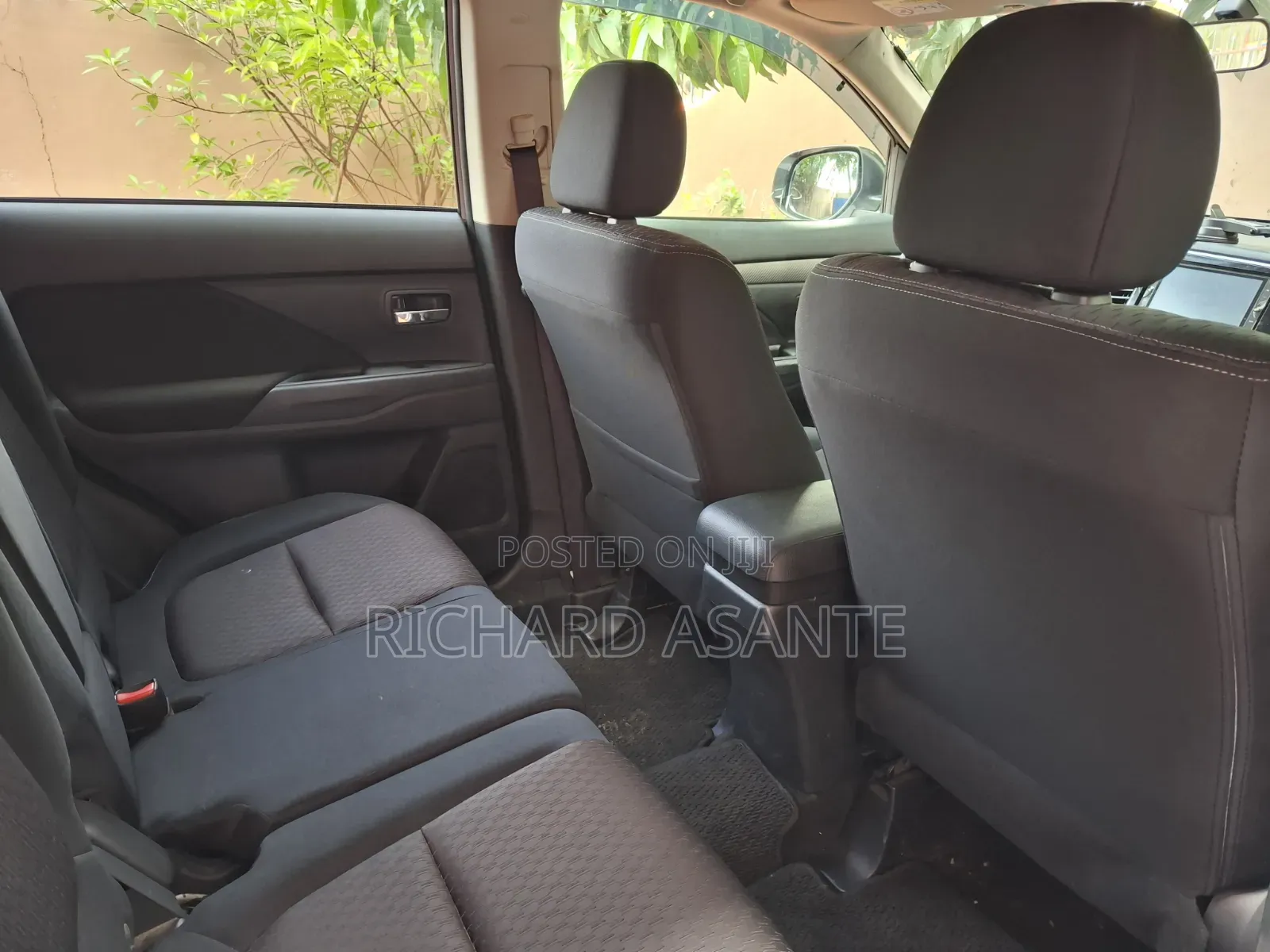 Mitsubishi Outlander SE 4dr SUV AWD (2.4L 4cyl CVT) 2015 Pearl
