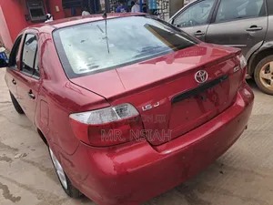 Toyota Vios 2010 Red