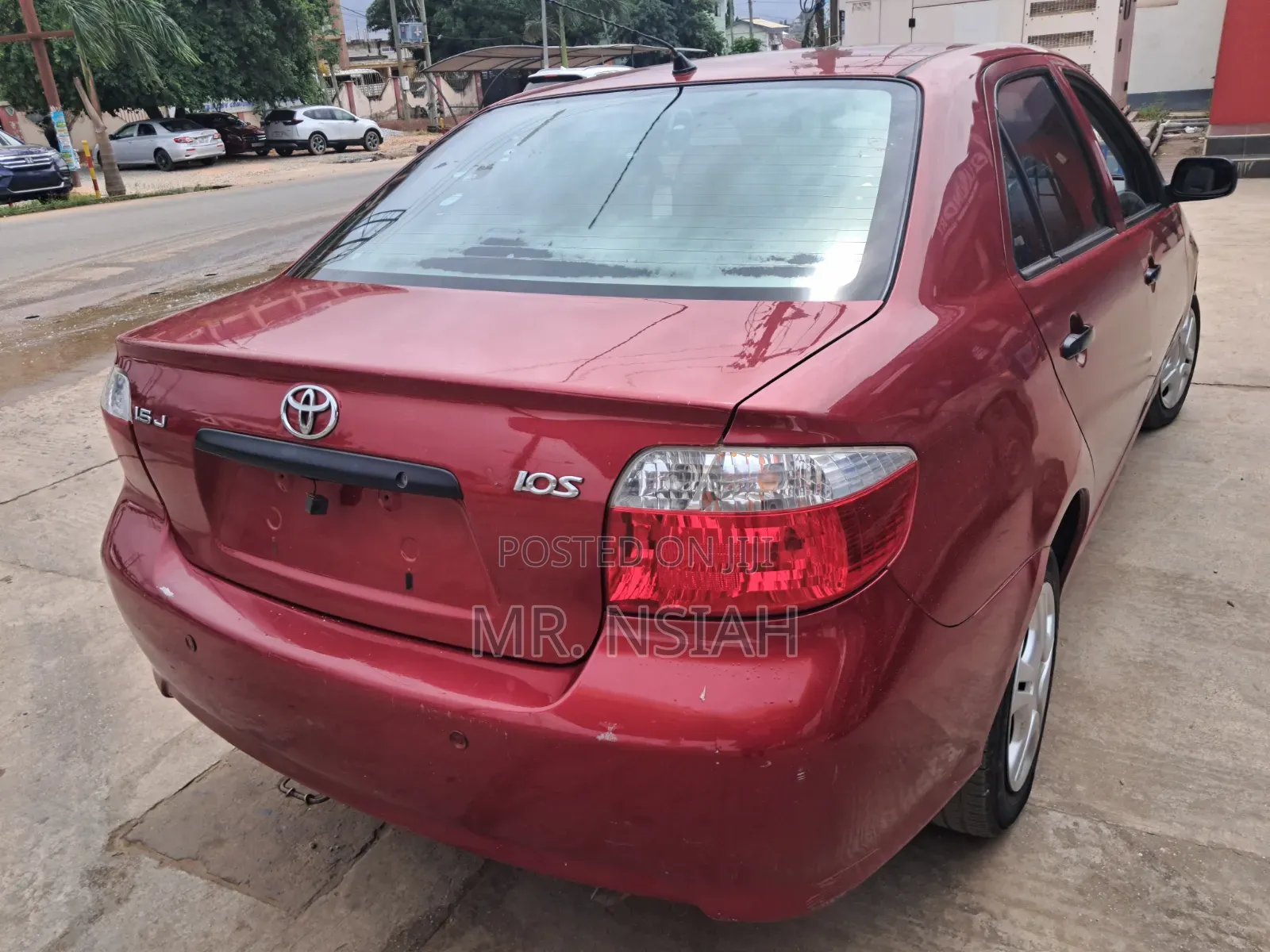 Toyota Vios 2010 Red