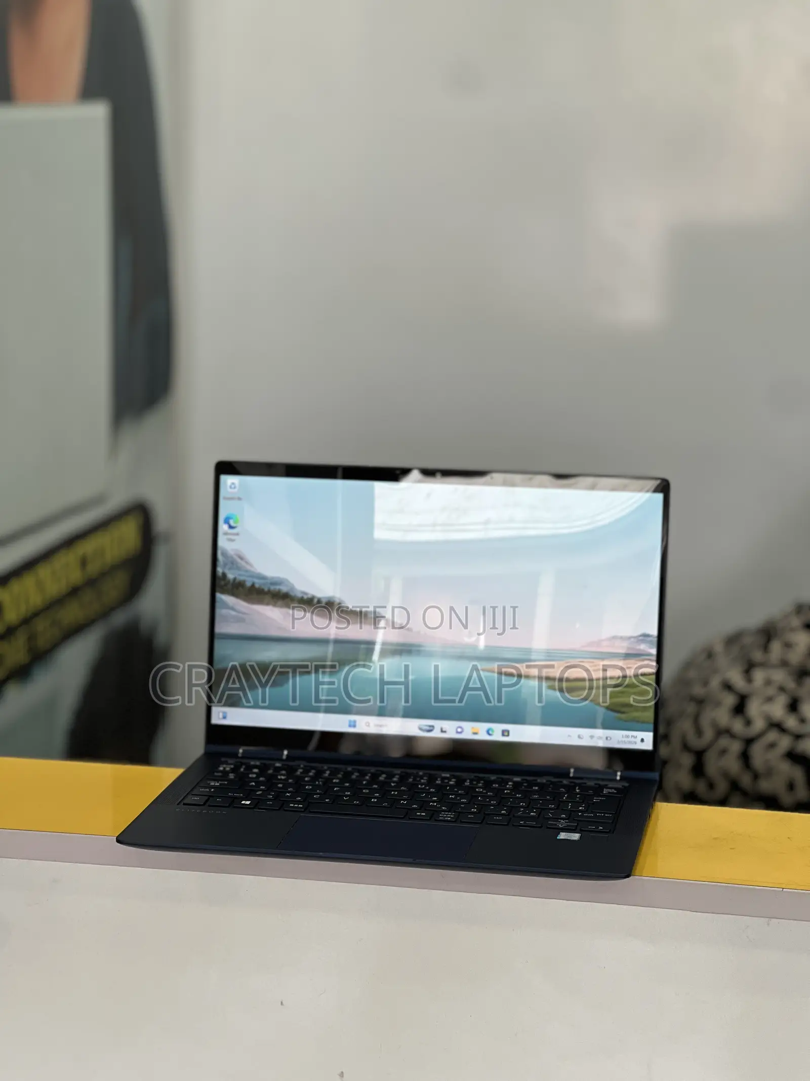 New Laptop HP Dragonfly G2 16GB Intel Core i7 SSD 512GB