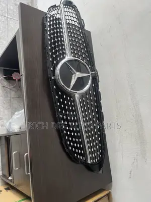 Mercedes-Benz C300 Biamond Grille 205 2017, 2018, 2019, 2020