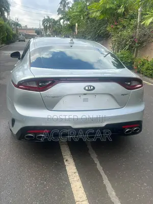 Kia Stinger 2018 Silver