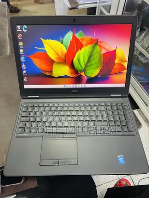 Laptop Dell Latitude E5550 12GB Intel Core i5 HDD 500GB