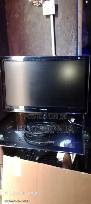Original Samsung 24"
