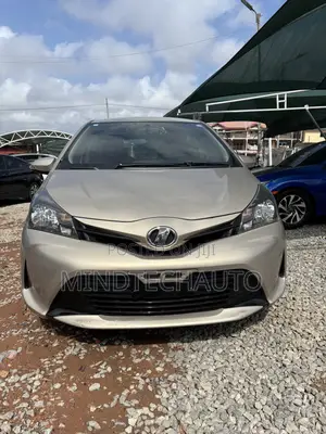 Toyota Vitz 1.5 FWD 3dr 2016 Beige