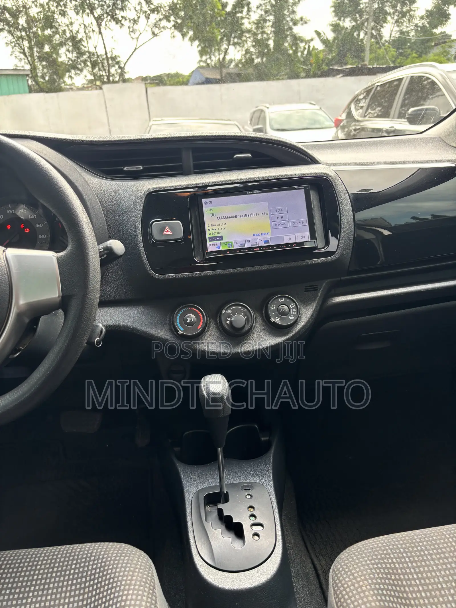 Toyota Vitz 1.5 FWD 3dr 2016 Beige