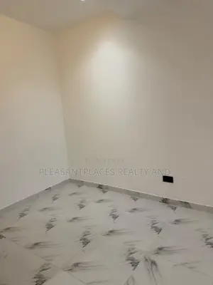 3bdrm House in Pleasantplaces And, East Legon for sale