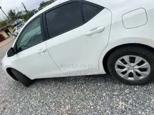 Toyota Corolla 2016 White