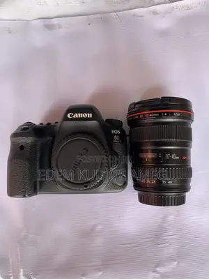 Canon 6d Mark Ii With Canon 17-40 Lens