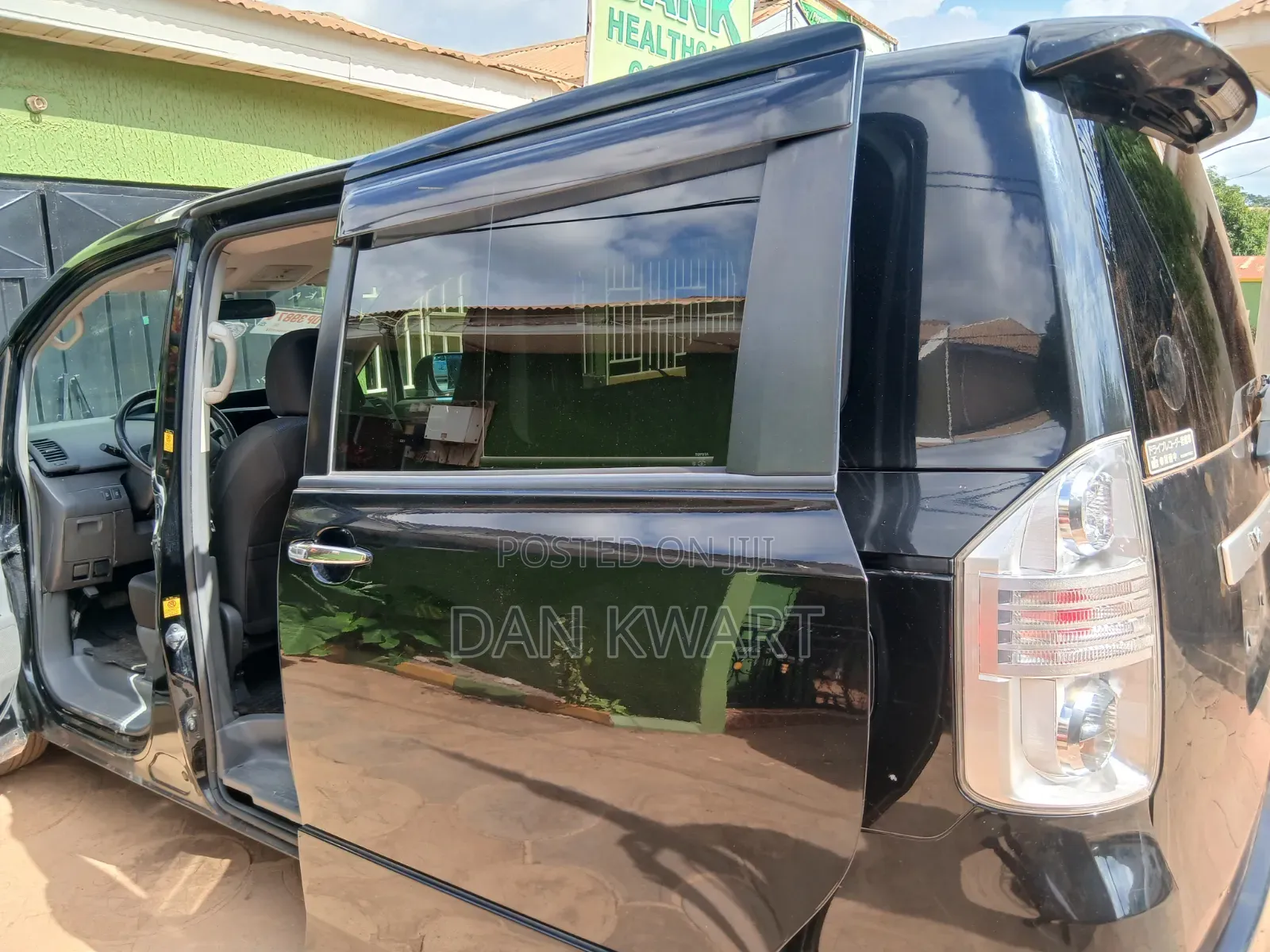 Toyota Voxy 2010 Black