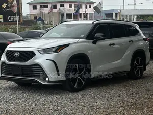Toyota Highlander XSE 2022 White