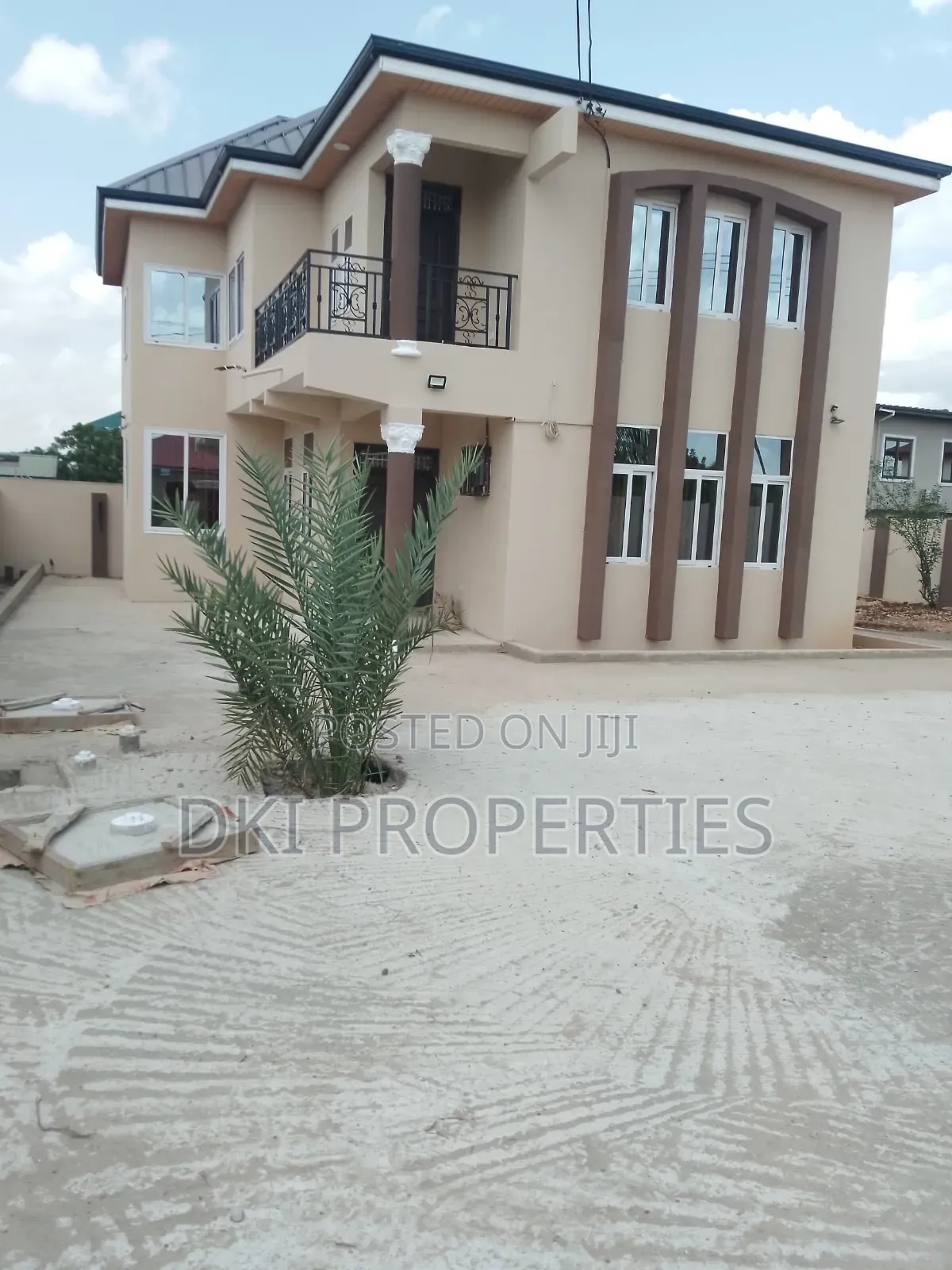 3bdrm House in Dki Properties, Valley View Area for rent