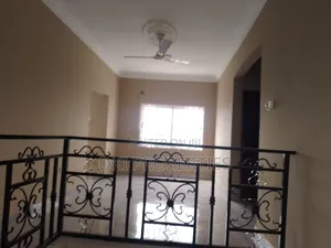 3bdrm House in Dki Properties, Valley View Area for rent