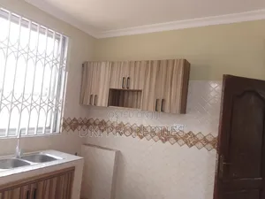 3bdrm House in Dki Properties, Valley View Area for rent