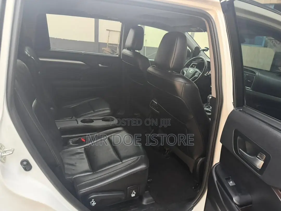Toyota Highlander XLE 2019 White