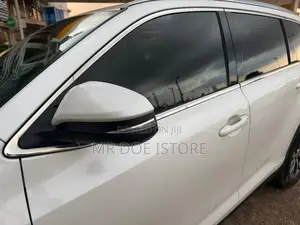 Toyota Highlander XLE 2019 White