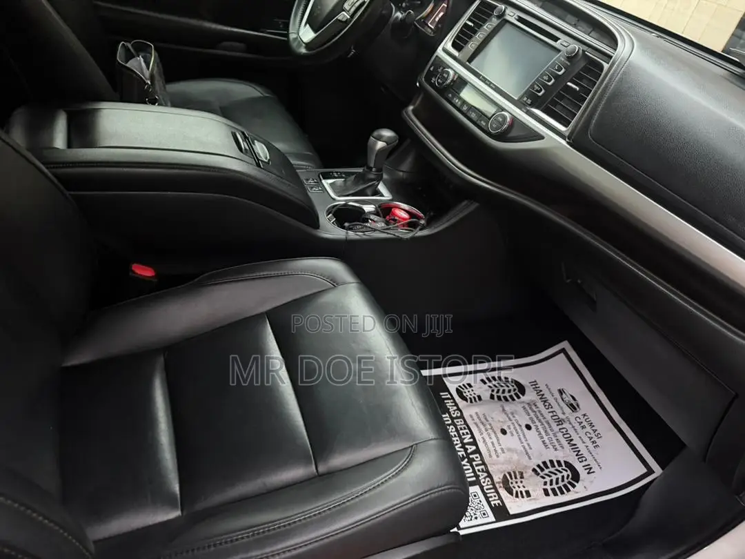 Toyota Highlander XLE 2019 White