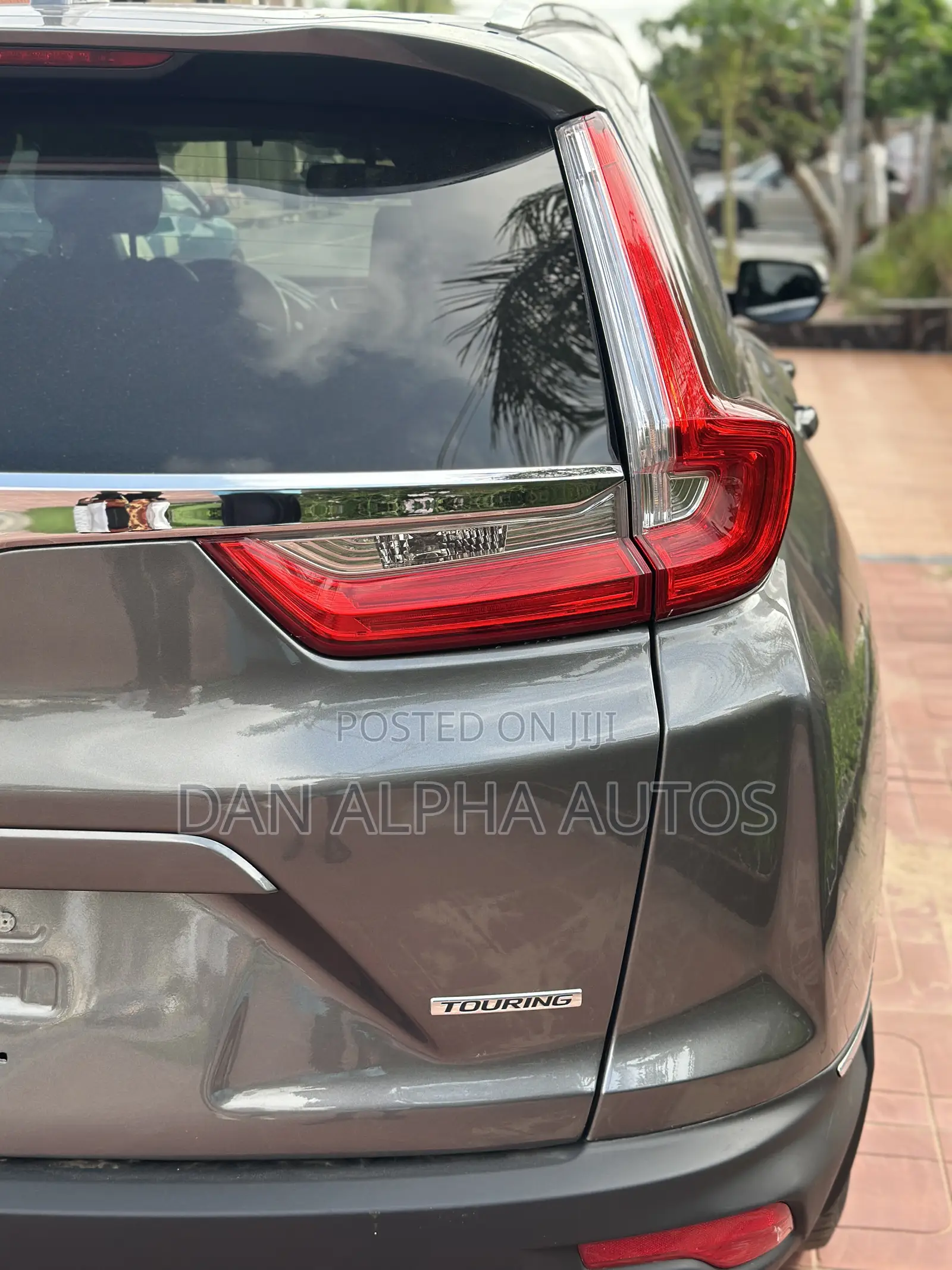 Honda CR-V Touring AWD 2019 Gray