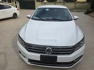 Volkswagen Passat 1.8T SE 4dr Sedan (1.8L 4cyl) 2016 White