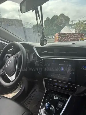 Toyota Corolla 2020 White
