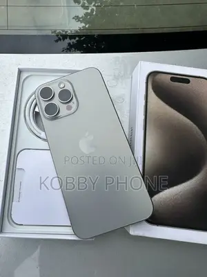 Apple iPhone 15 Pro Max 256 GB Silver