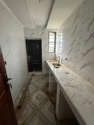 1bdrm Apartment in Mr Justice Estates, Round About for rent