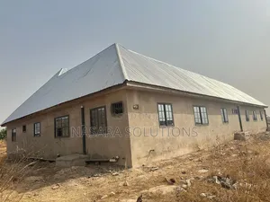 7bdrm House in Nyeshie, Tamale Municipal for sale