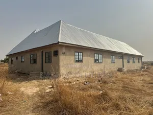 7bdrm House in Nyeshie, Tamale Municipal for sale