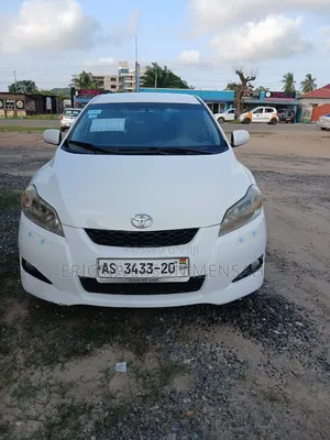 Toyota Matrix 2013 White
