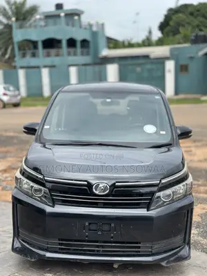 Toyota Voxy V 2WD 7-Seater 2014 Black