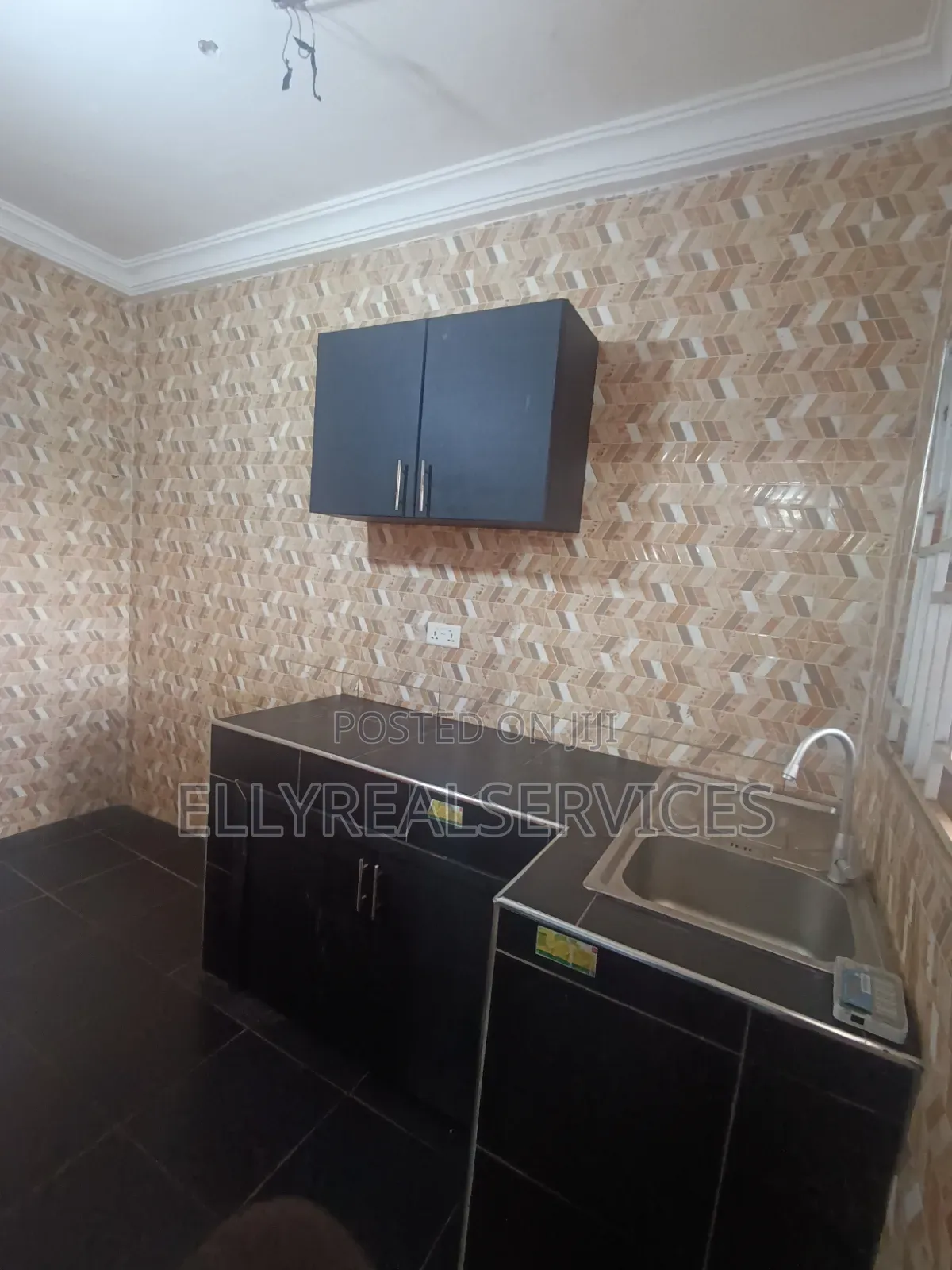 1bdrm Apartment in Elly Real Services, Pentecost for rent