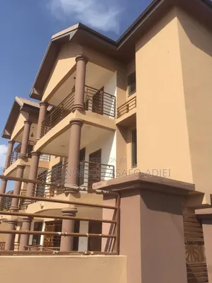 2bdrm Block of Flats in Ashongman Estates, Kwabenya for rent