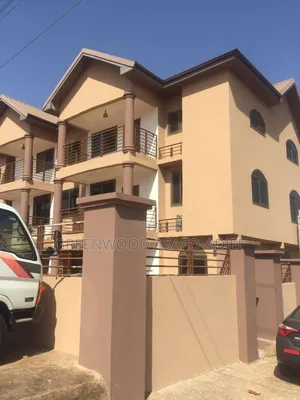 2bdrm Block of Flats in Ashongman Estates, Kwabenya for rent