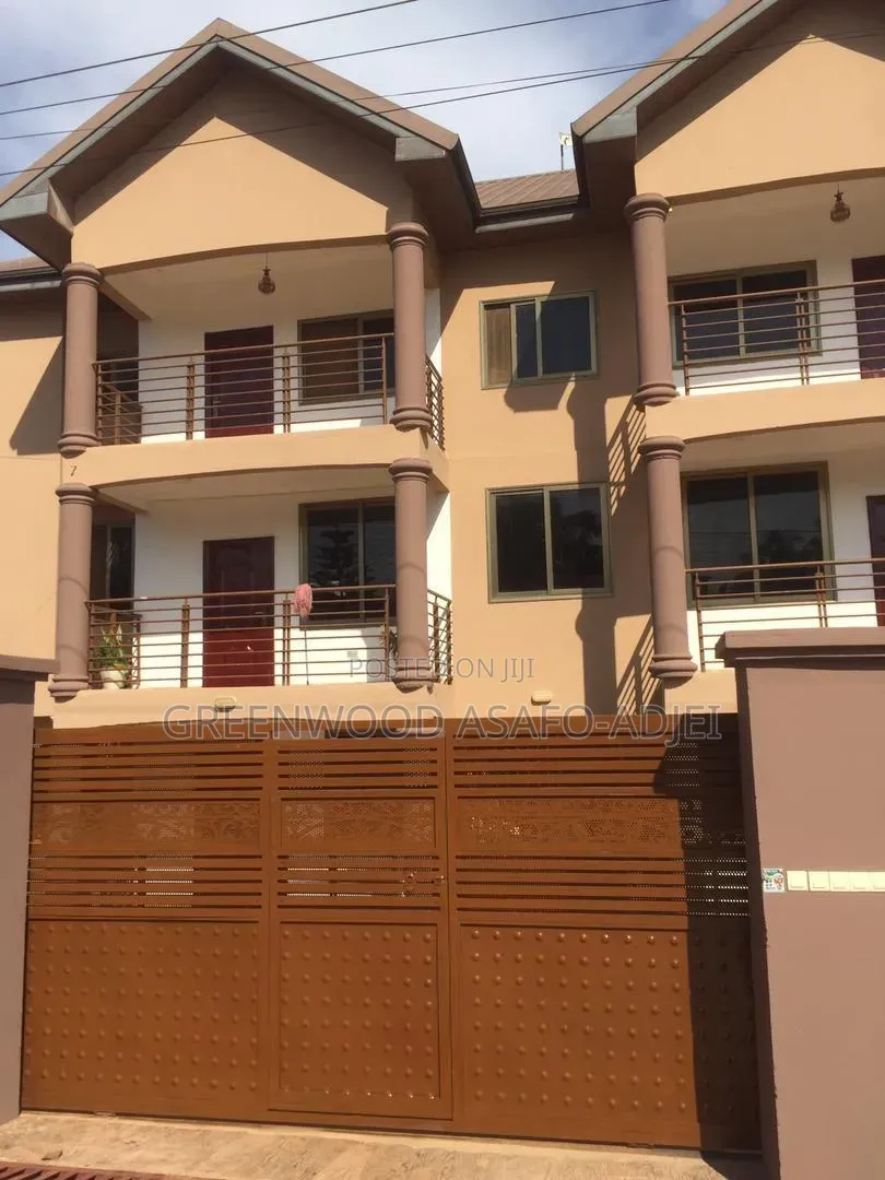 2bdrm Block of Flats in Ashongman Estates, Kwabenya for rent