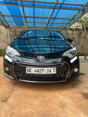 Toyota Corolla S 4dr Sedan (1.8L 4cyl CVT) 2016 Black