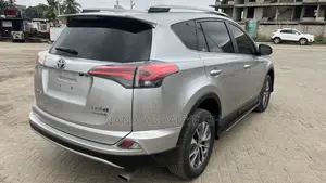 Toyota RAV4 2018 Gray