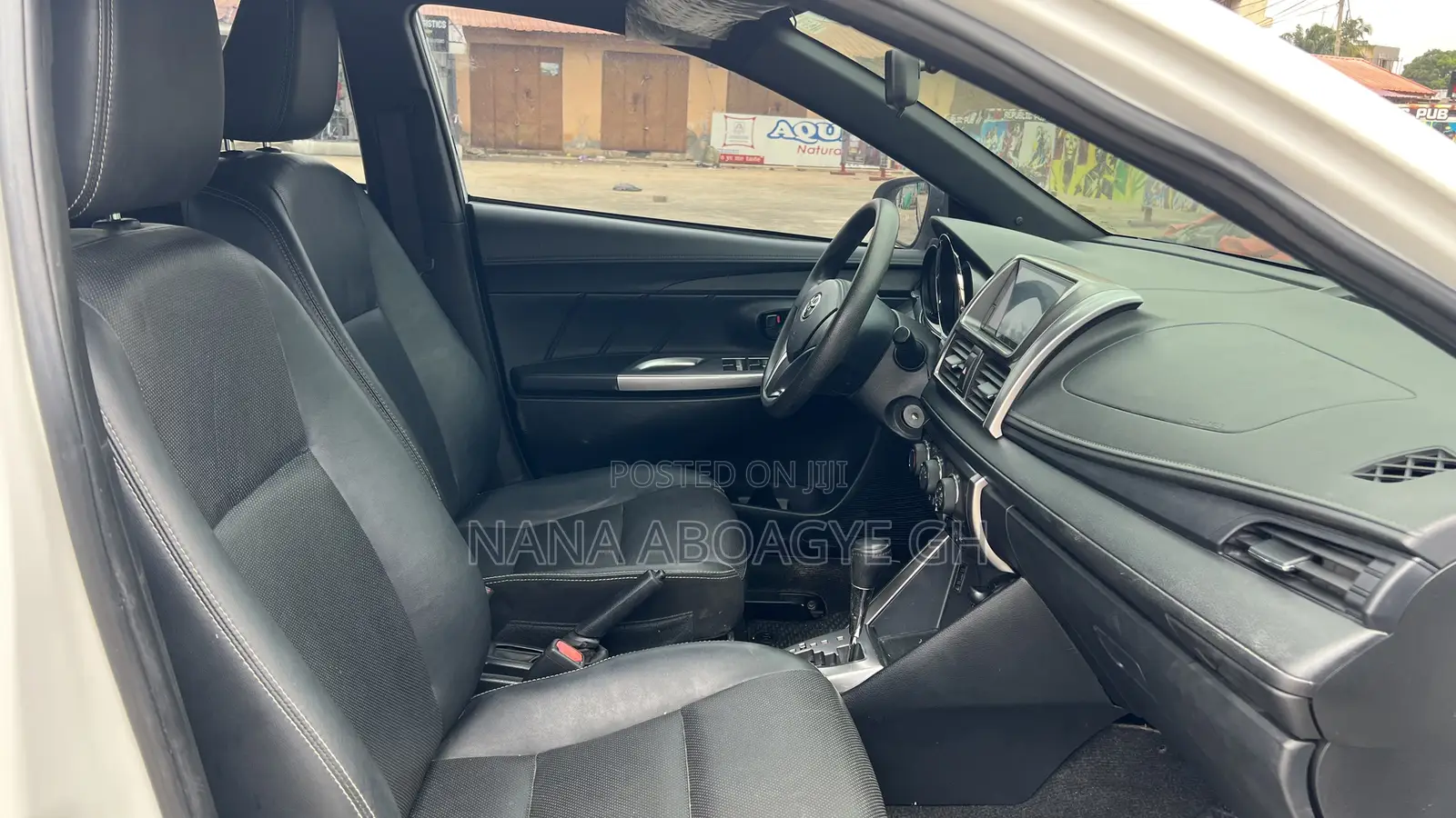 Toyota Yaris 2018 White