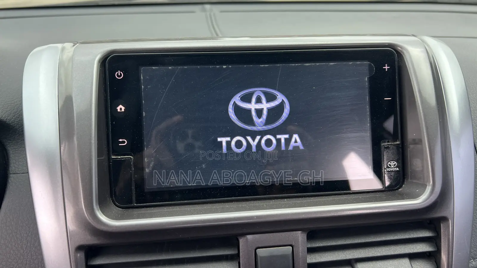Toyota Yaris 2018 White