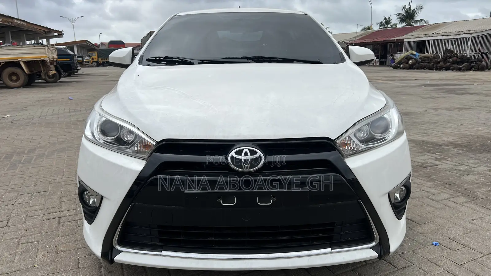 Toyota Yaris 2018 White