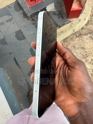 Apple iPhone 16 128 GB White