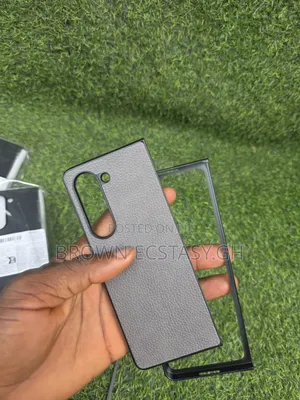 Galaxy Zfold 4/5/6 Retro Leather Case
