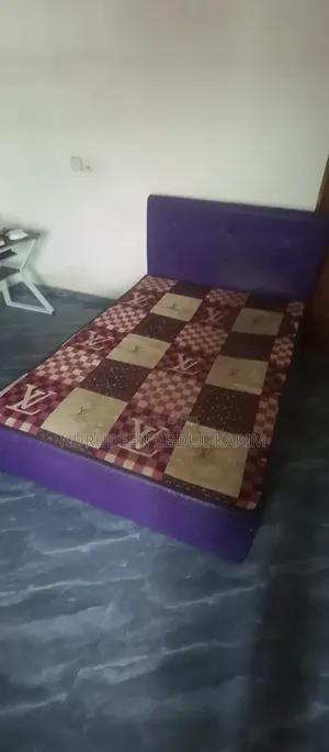 Used Double Bed