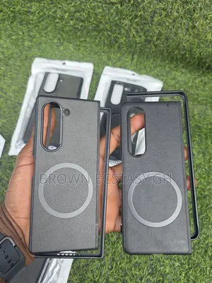 Samsung Galaxy Z Fold 4/5/6/7 Leather Case With Magsafe Ring