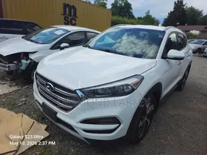 Hyundai Tucson Limited AWD 2017 White