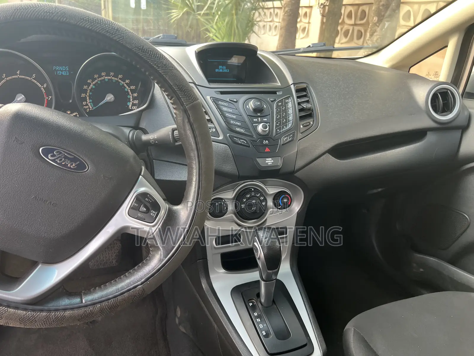 Ford Fiesta SE 4dr Hatchback (1.6L 4cyl 5M) 2014 Silver