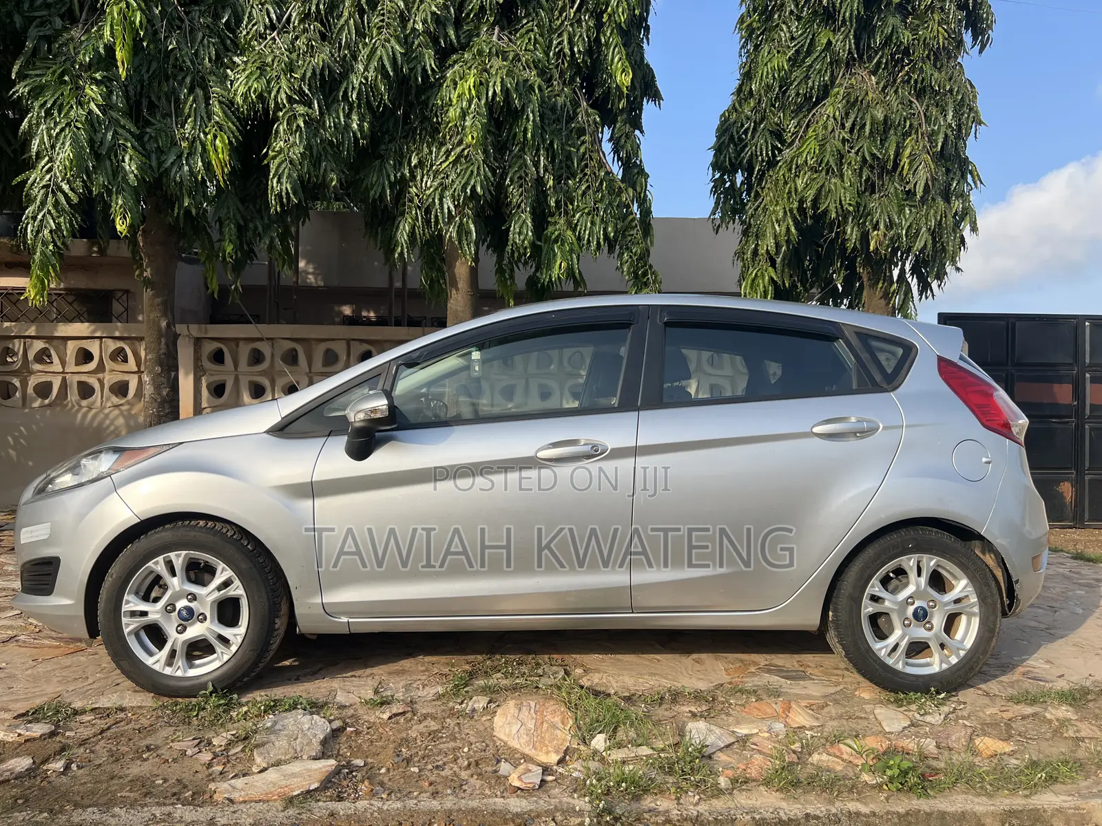 Ford Fiesta SE 4dr Hatchback (1.6L 4cyl 5M) 2014 Silver