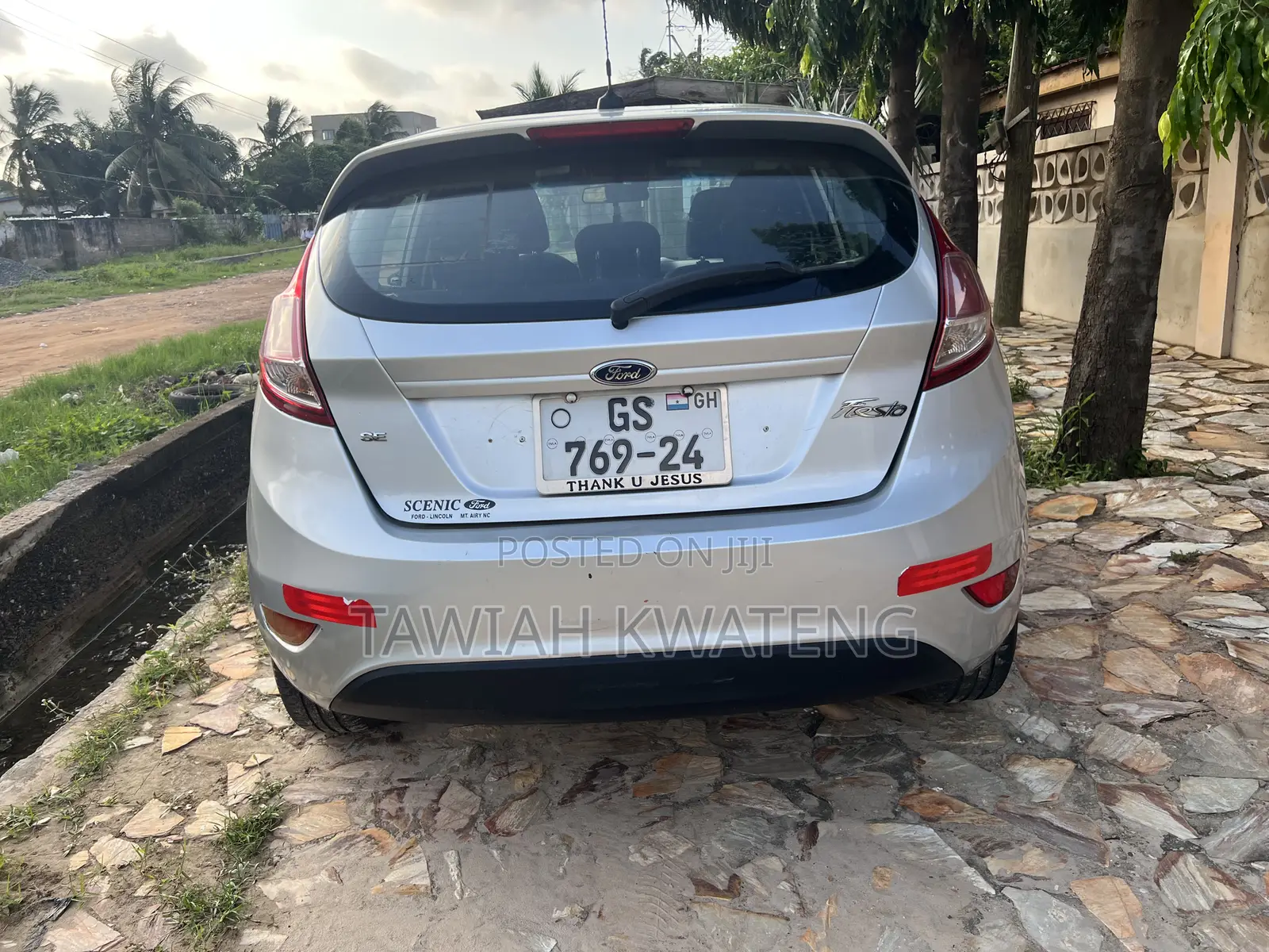 Ford Fiesta SE 4dr Hatchback (1.6L 4cyl 5M) 2014 Silver