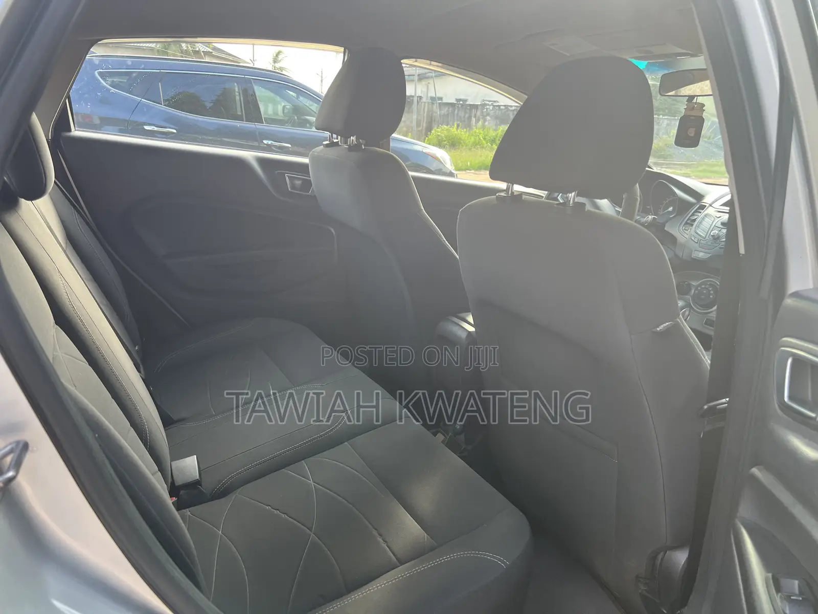 Ford Fiesta SE 4dr Hatchback (1.6L 4cyl 5M) 2014 Silver